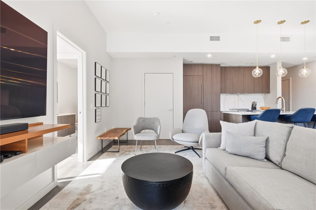 2554 Smallman St 307