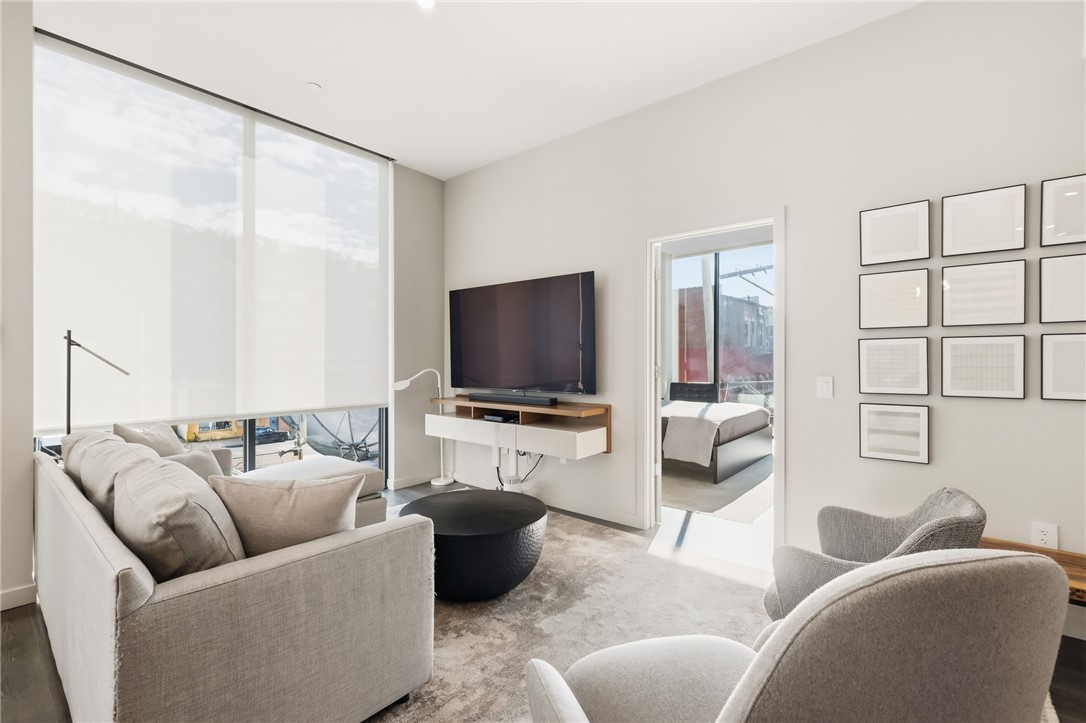 2554 Smallman St 307