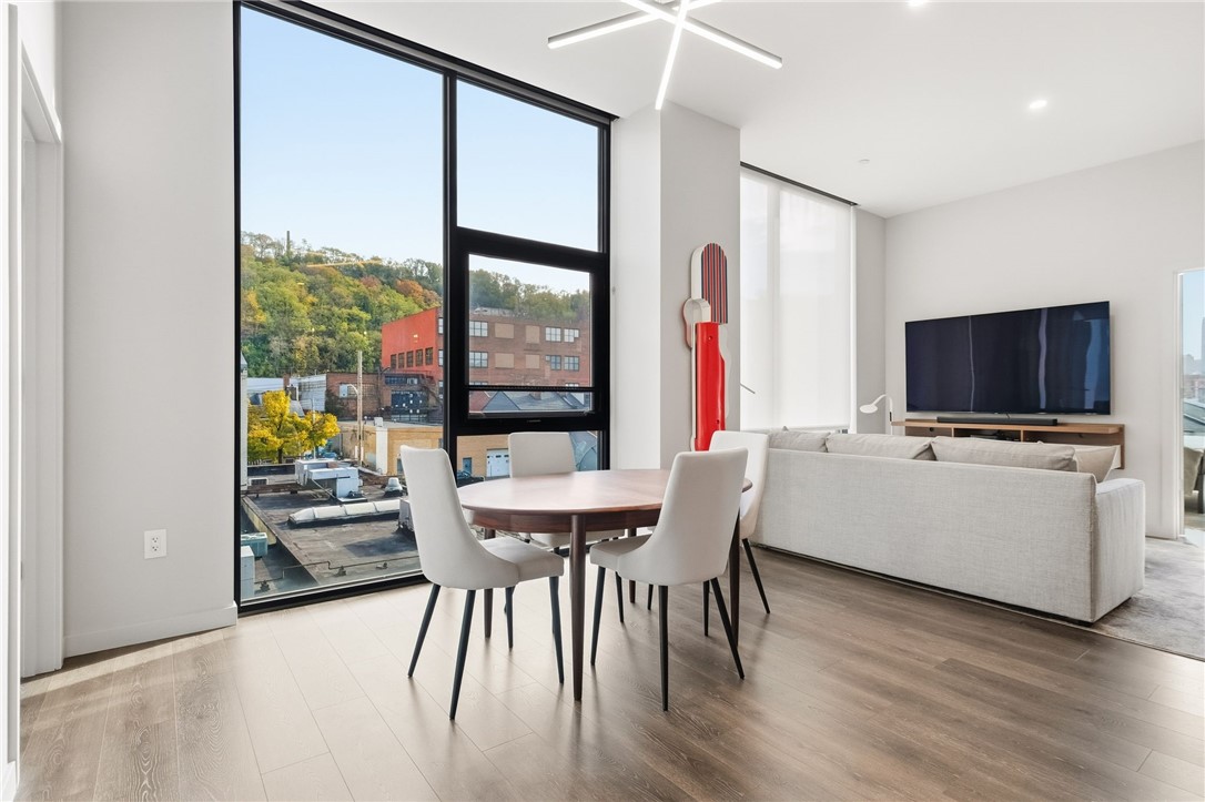 2554 Smallman St 307