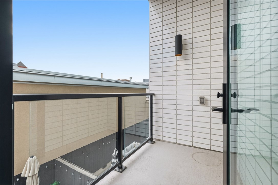 2554 Smallman St 307