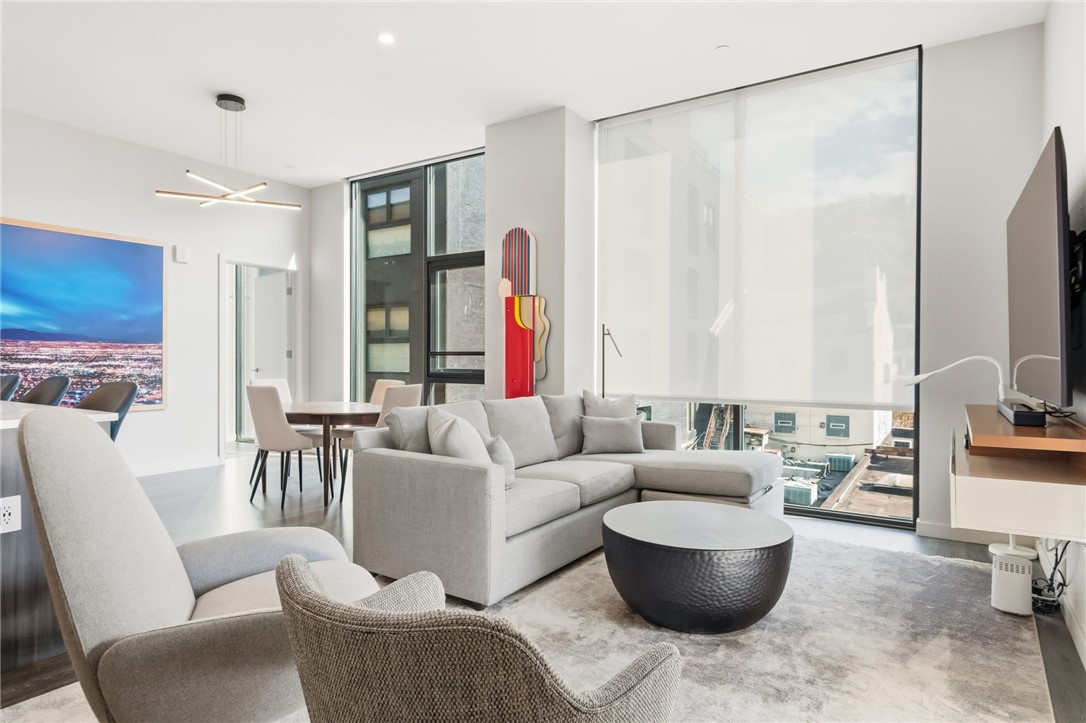 2554 Smallman St 307