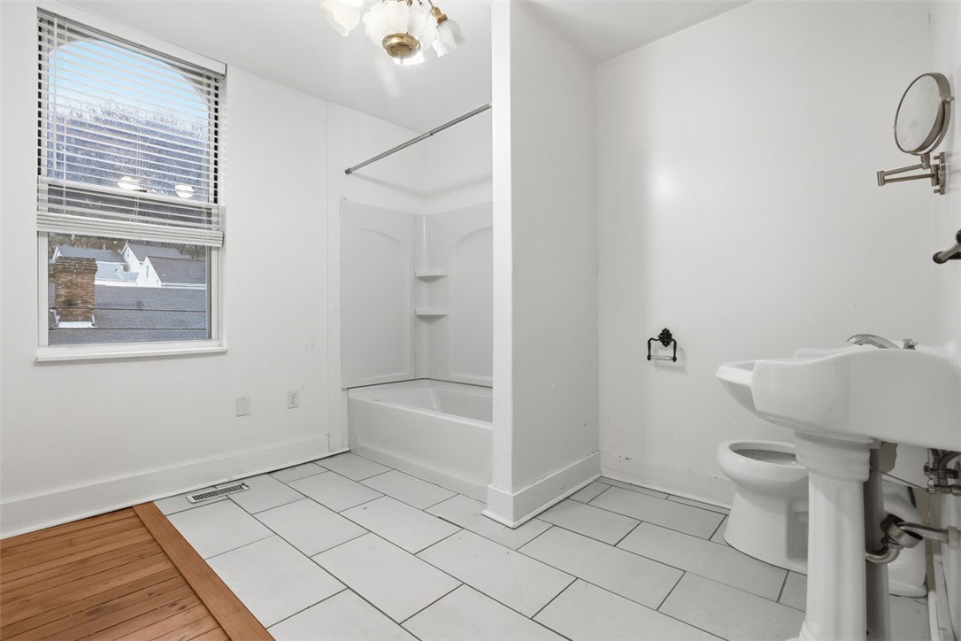 226 8th St 224