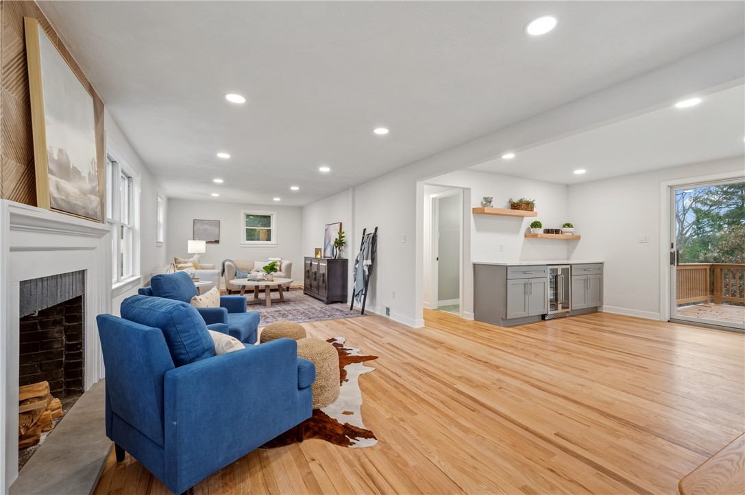 107 Marlboro Rd