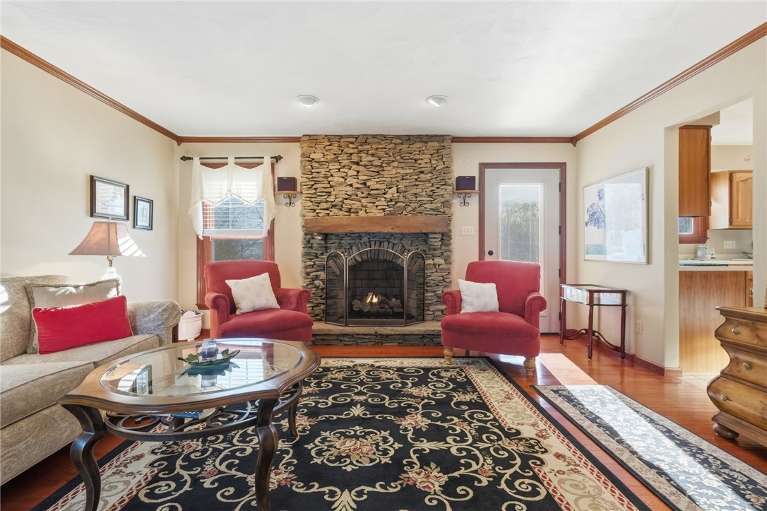 27 Deerfield Dr