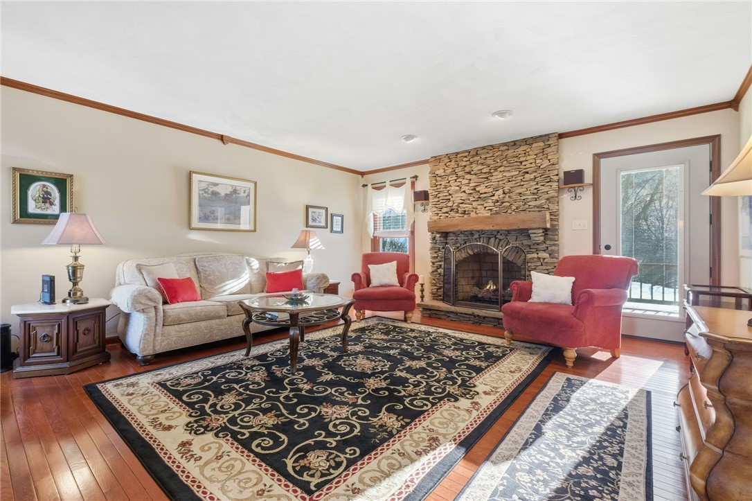 27 Deerfield Dr