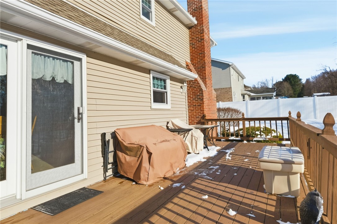 27 Deerfield Dr