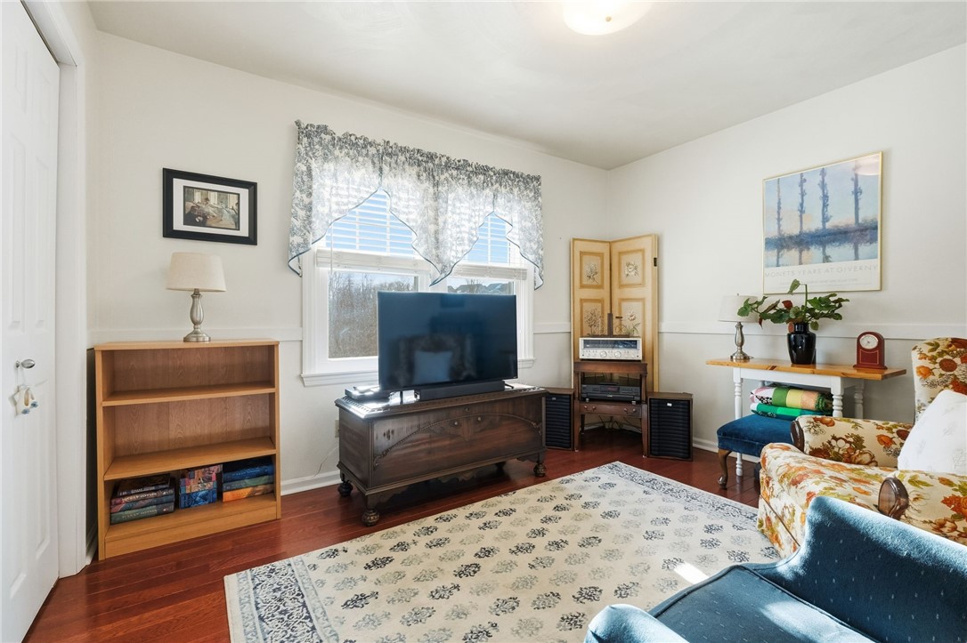 27 Deerfield Dr