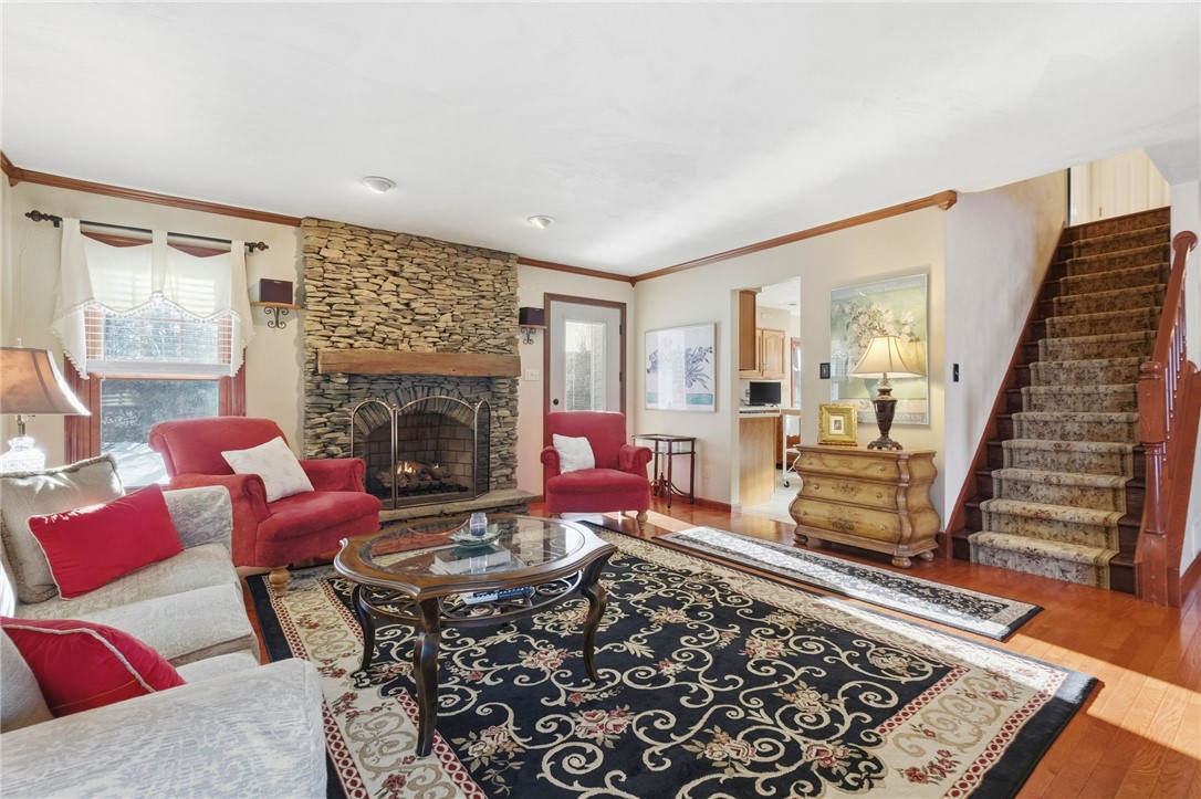 27 Deerfield Dr