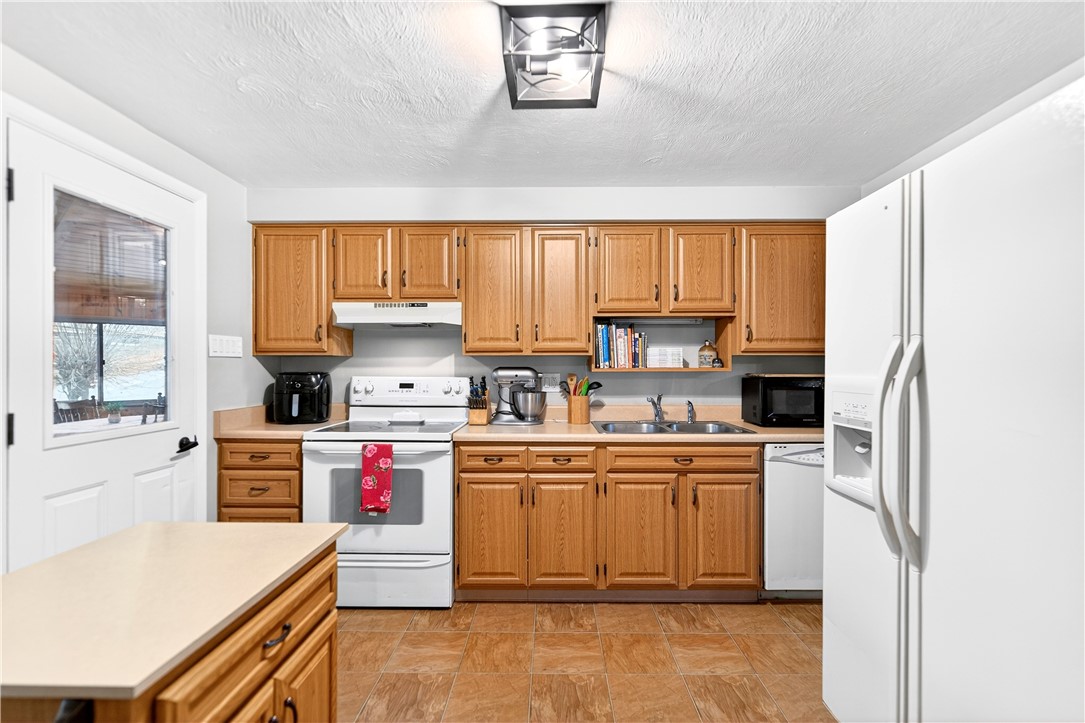97 Prestwick Dr