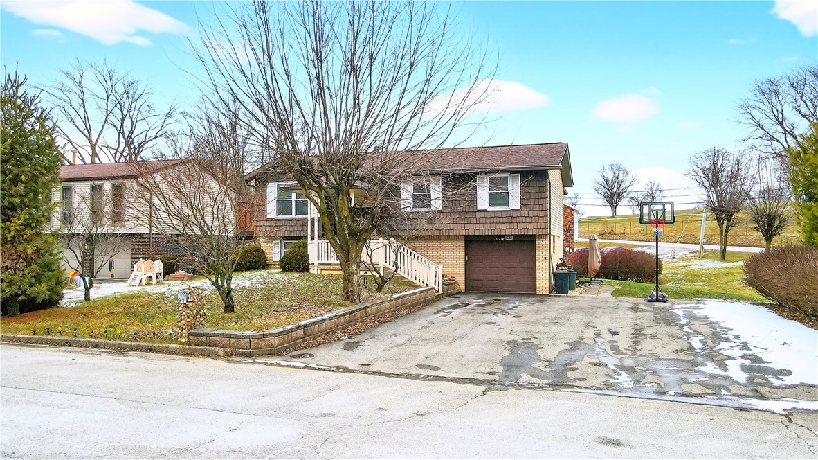 97 Prestwick Dr