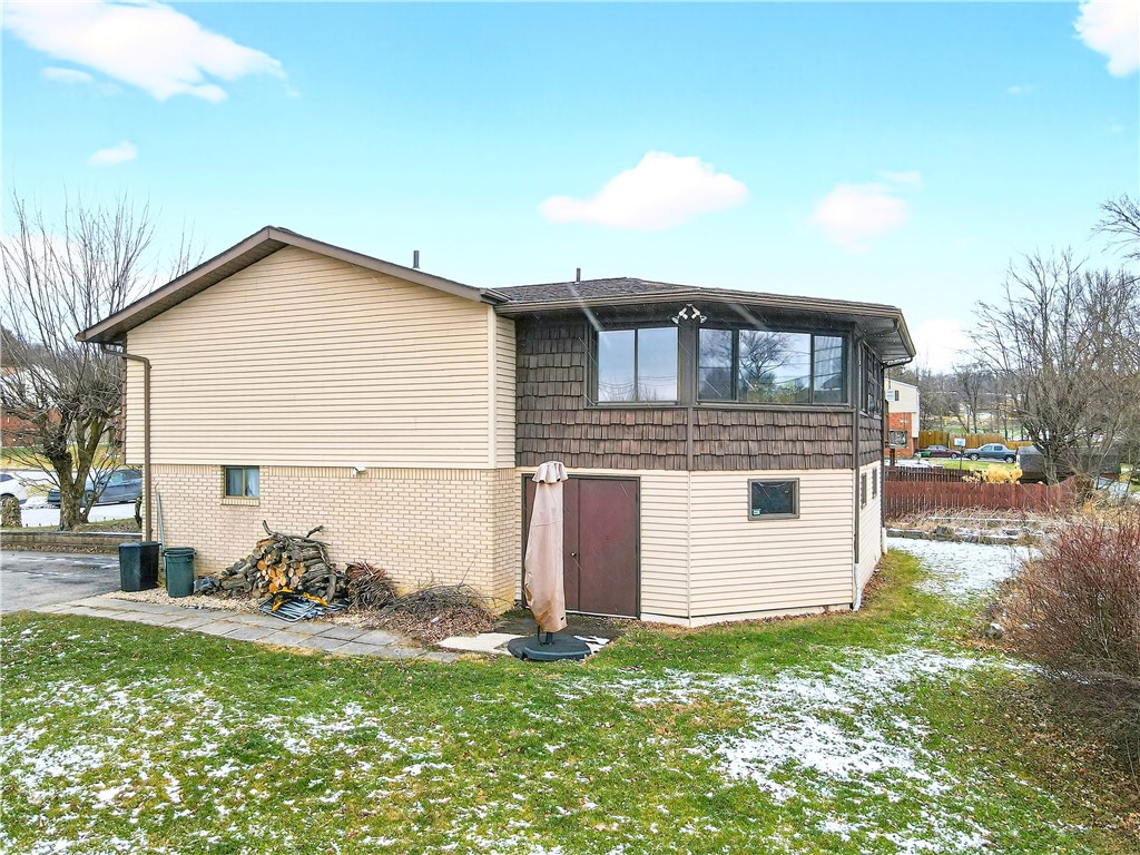 97 Prestwick Dr