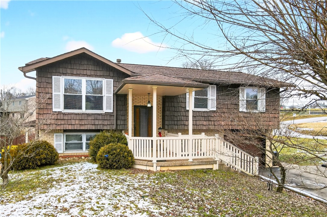97 Prestwick Dr