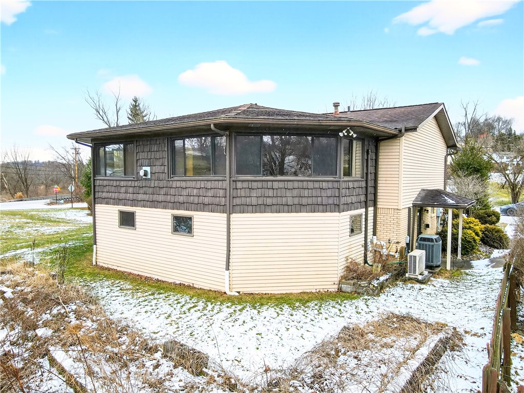 97 Prestwick Dr
