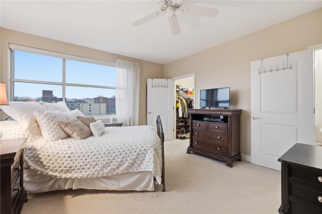 5570 CentreAvenue 400