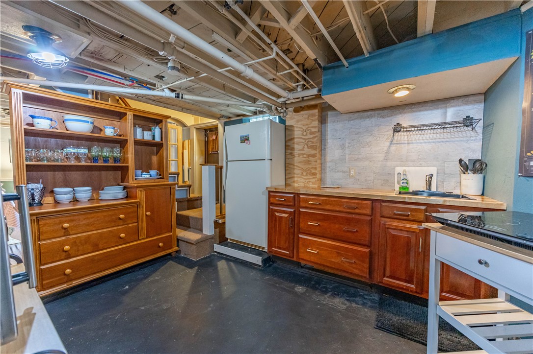 348 Anthony St