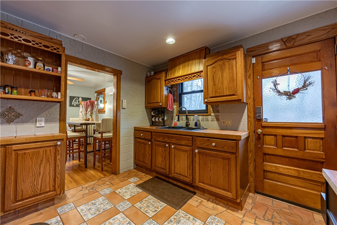 348 Anthony St