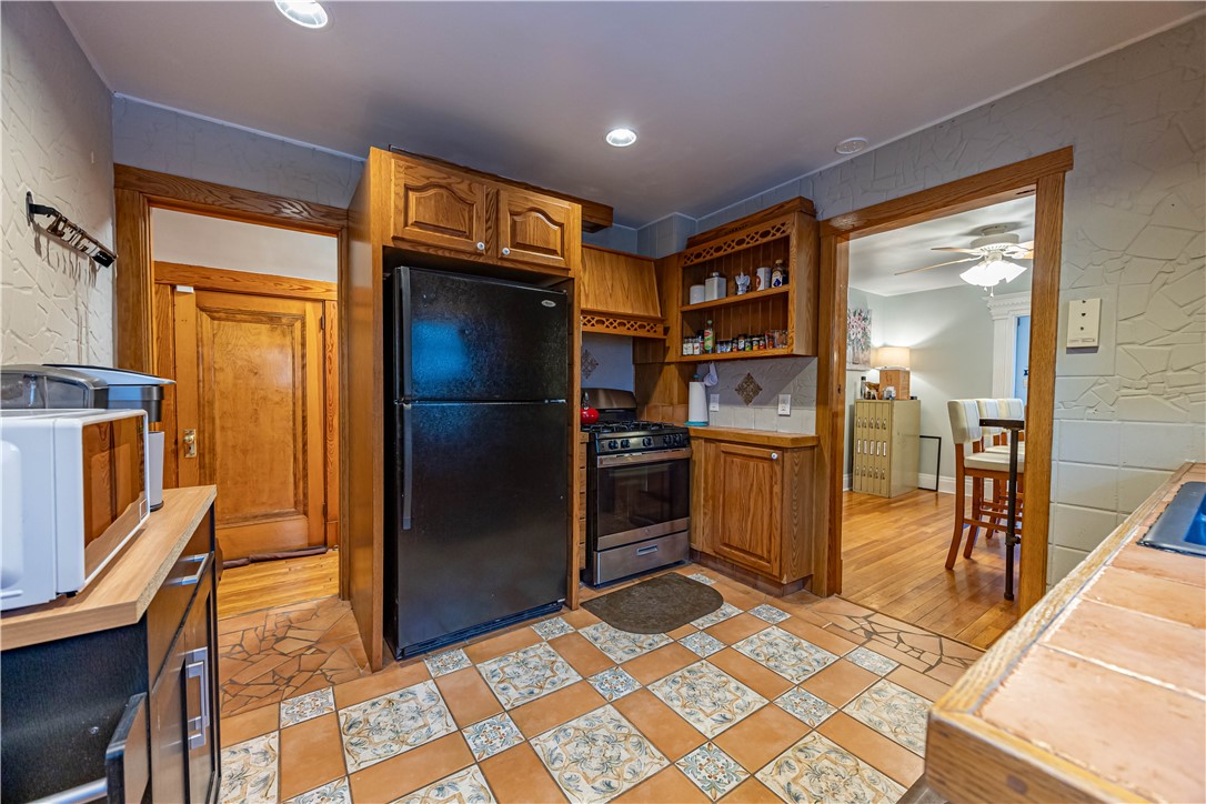 348 Anthony St