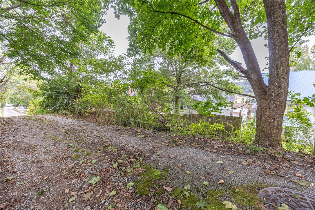 317 Grant Ave