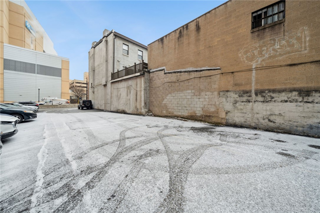 1108 5th Ave