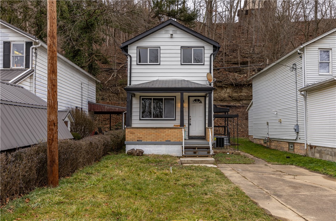 106 Blythe Rd