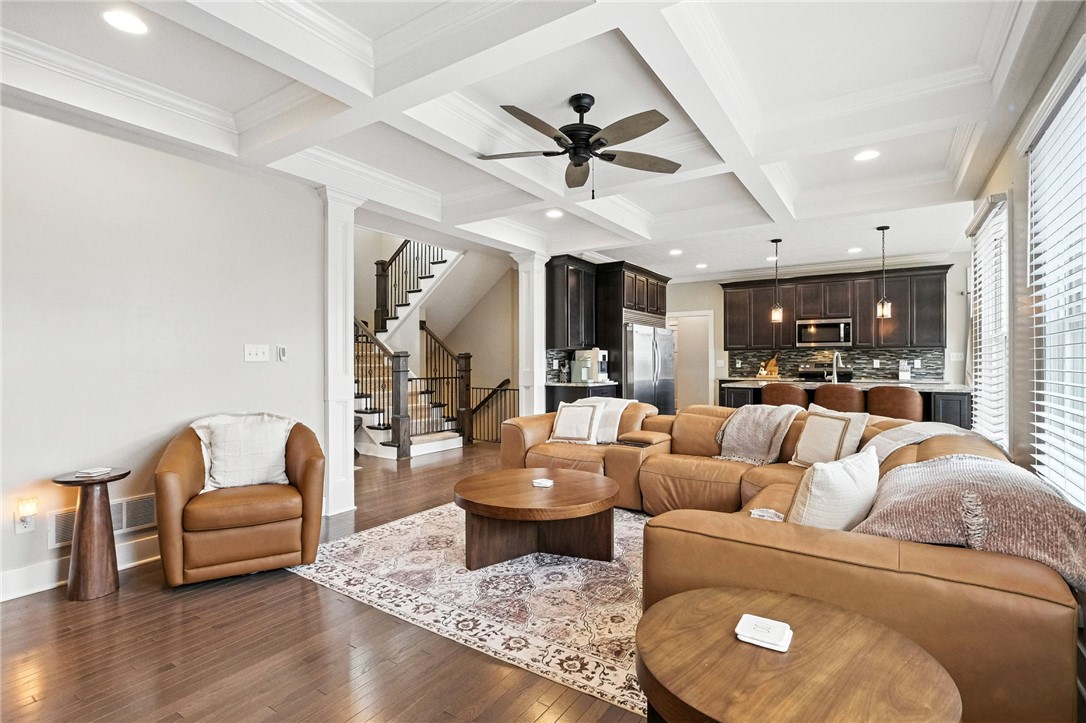 2800 Cole Rd