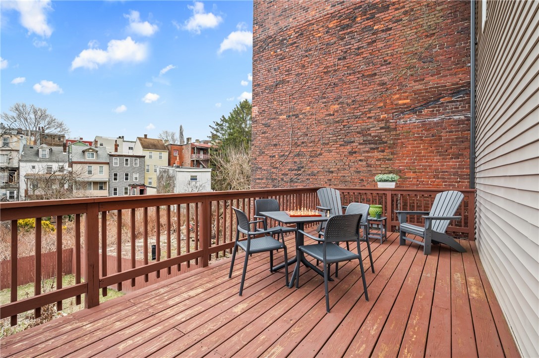 342 Harmar St