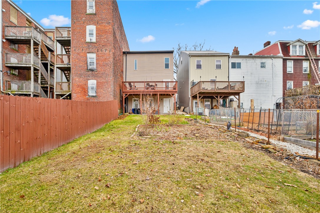 342 Harmar St