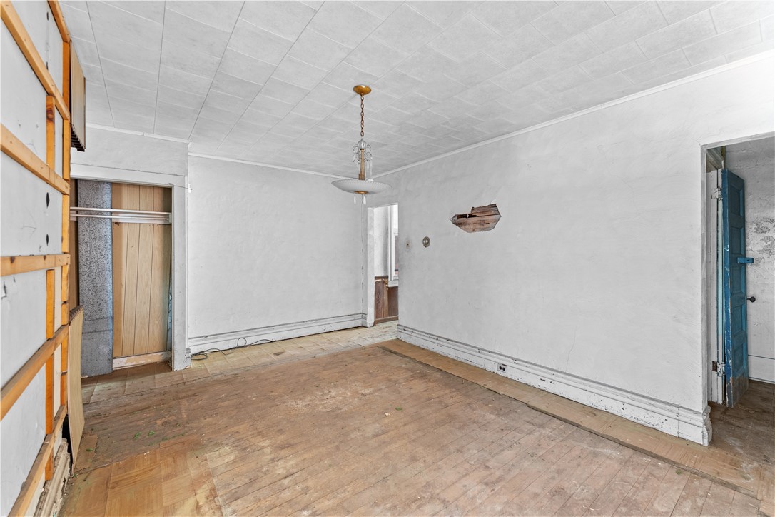 115 Hawkins Ave