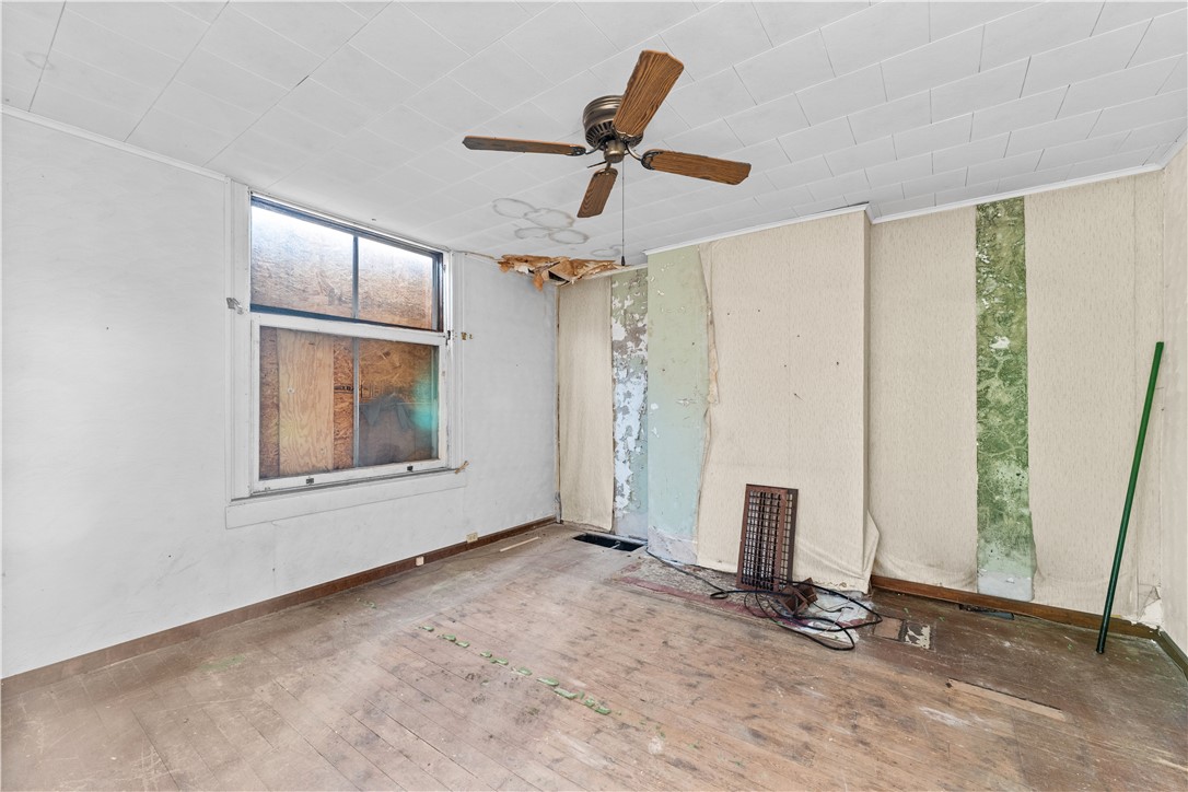 115 Hawkins Ave