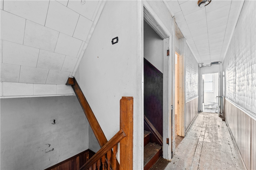 115 Hawkins Ave