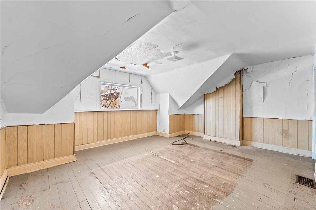 115 Hawkins Ave