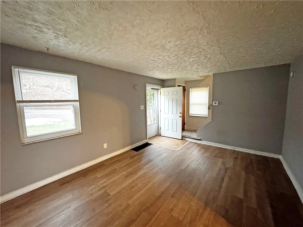 5901 Verona Rd
