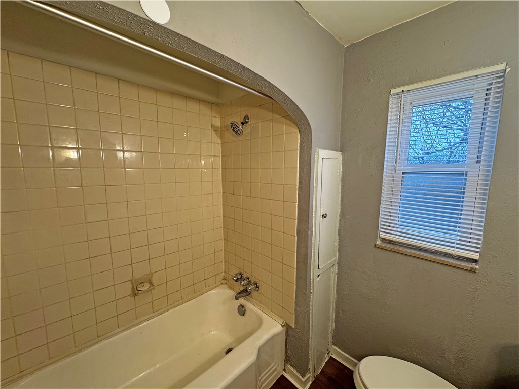 5901 Verona Rd