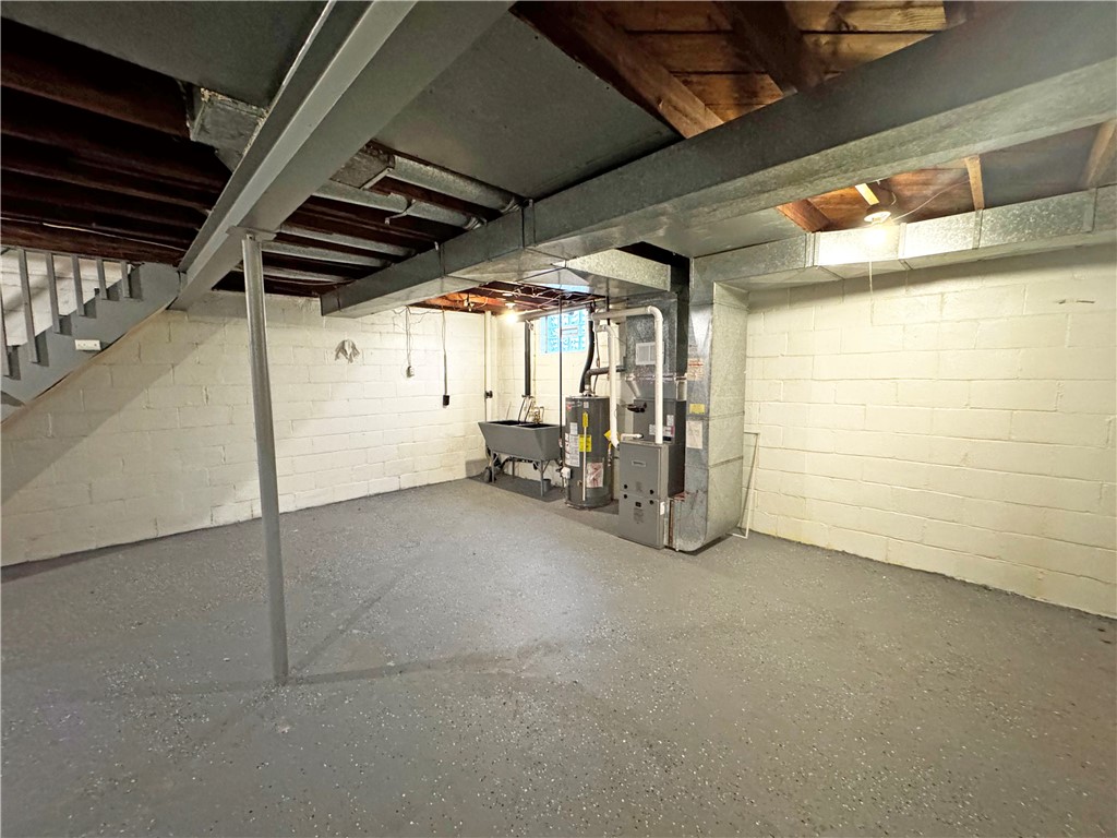 5901 Verona Rd