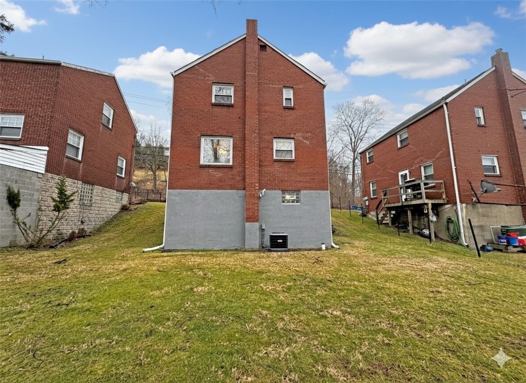 5901 Verona Rd