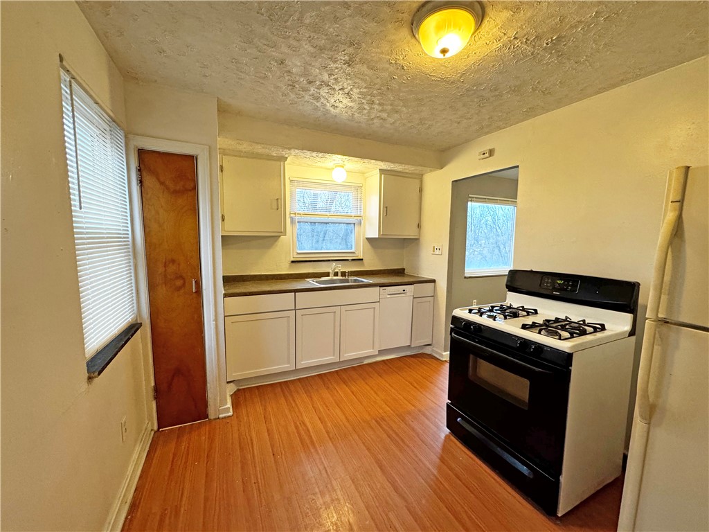 5901 Verona Rd