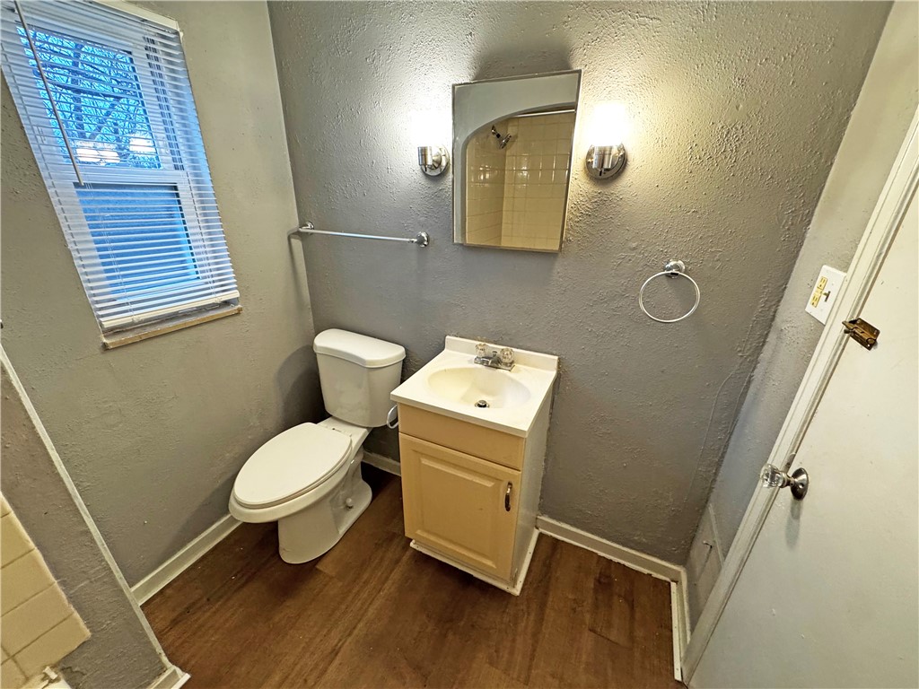 5901 Verona Rd