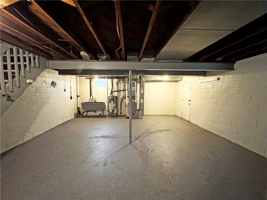 5901 Verona Rd