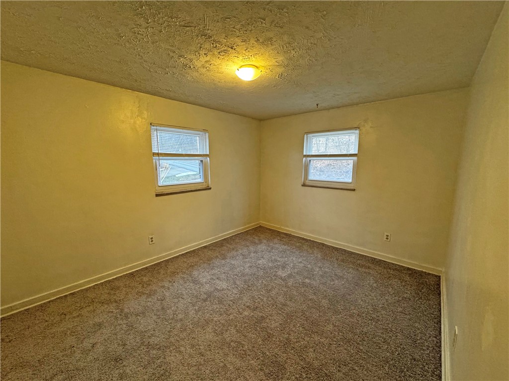 5901 Verona Rd