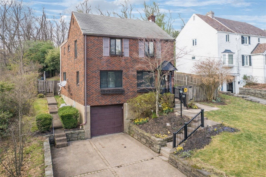 310 Edgewood Rd