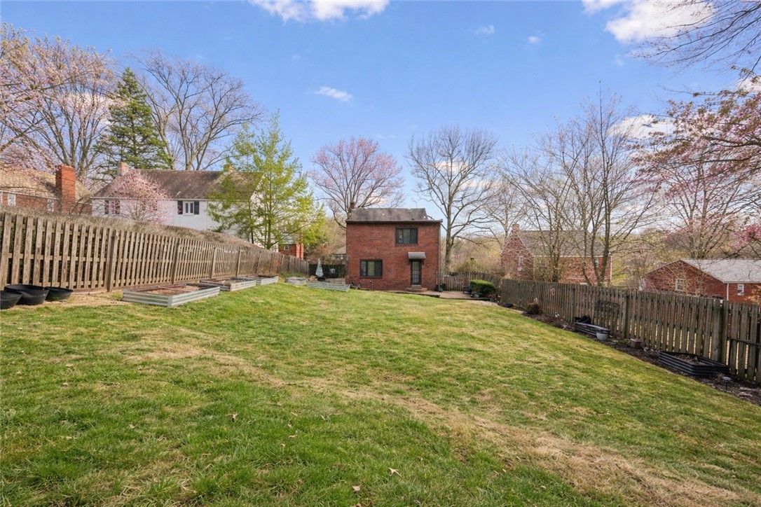 310 Edgewood Rd