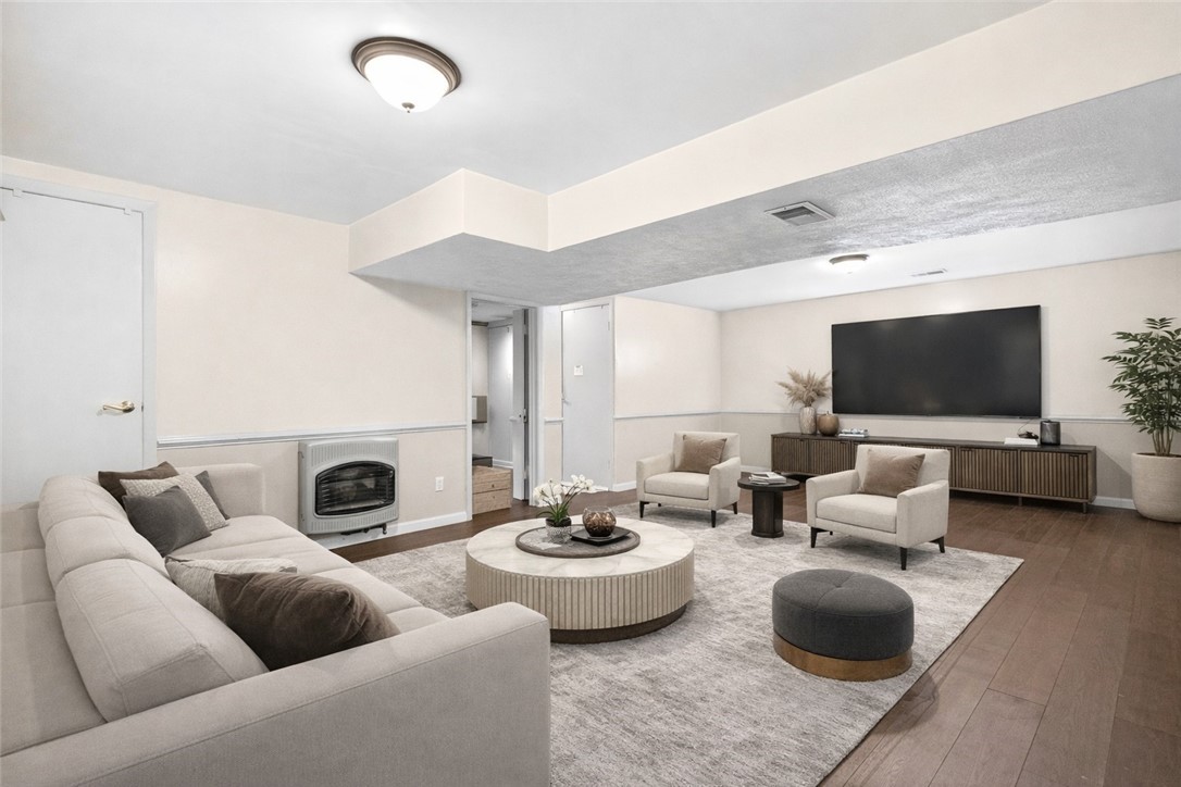 112 Kollar Dr