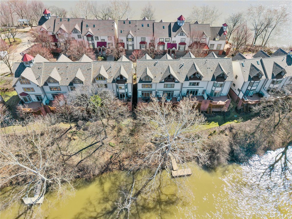 71 Waterfront Dr