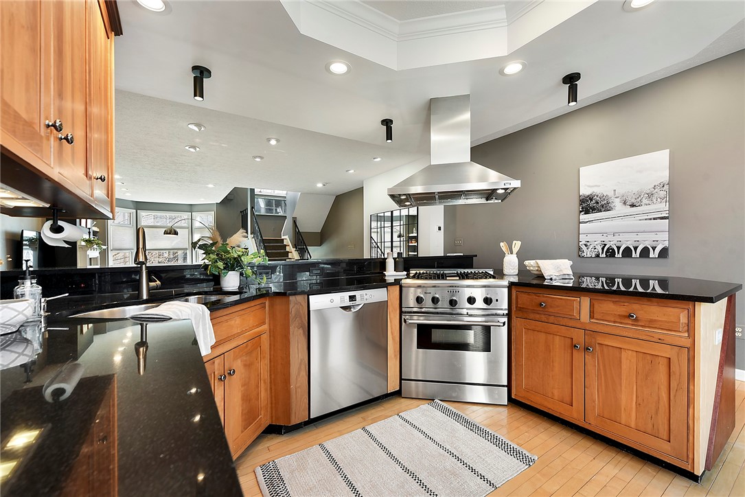 71 Waterfront Dr