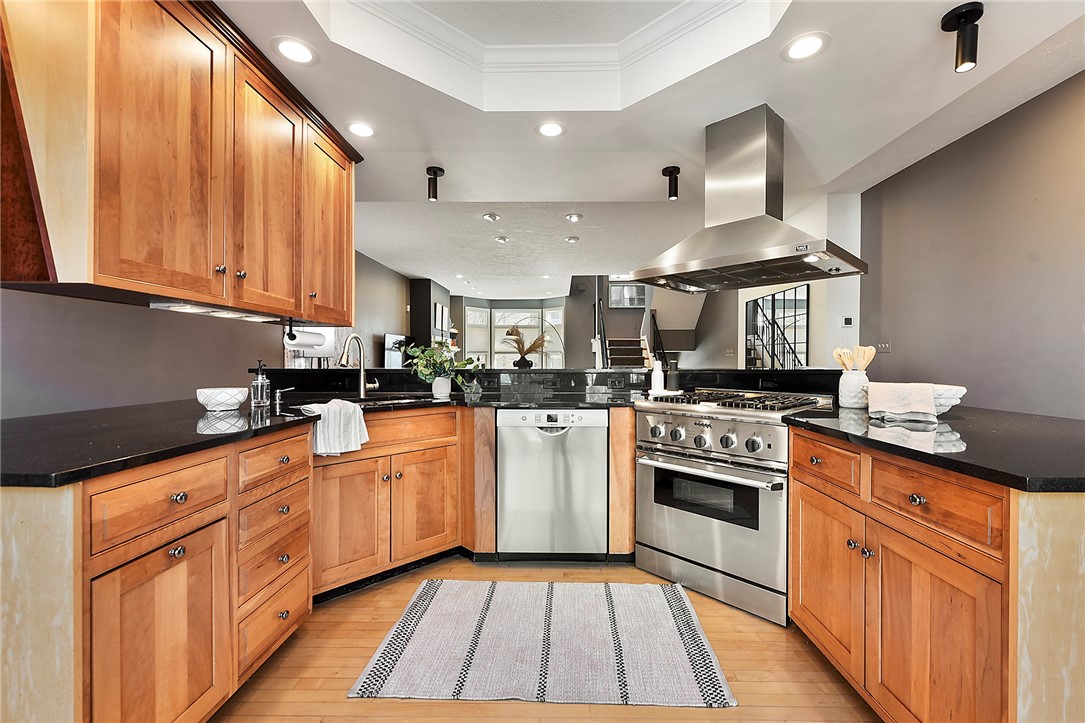 71 Waterfront Dr