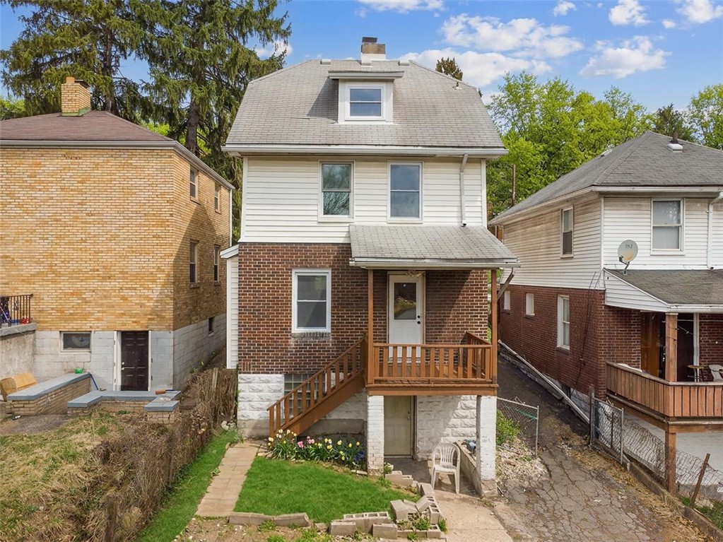 617 Danbury St