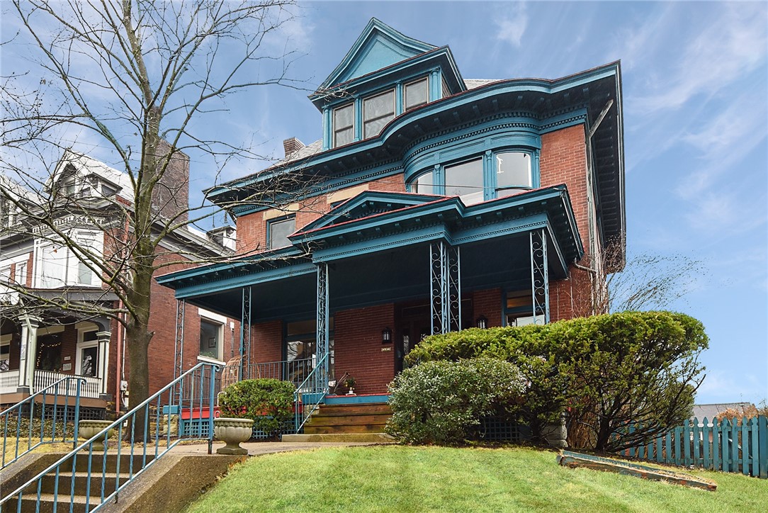 5536 Bryant St