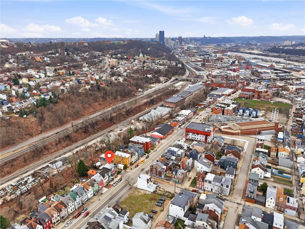3900 Liberty Ave