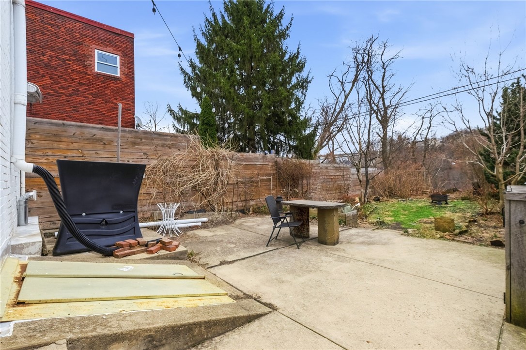 3900 Liberty Ave