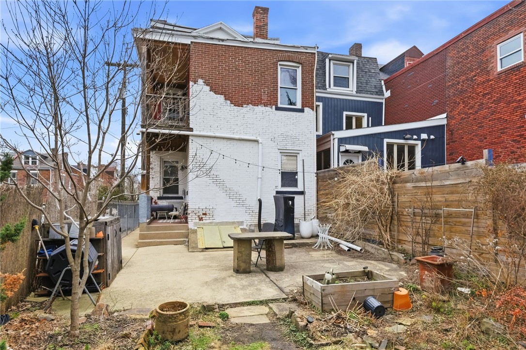 3900 Liberty Ave